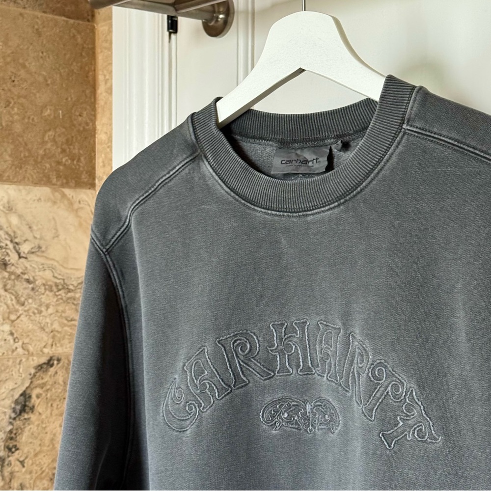 Carhartt WIP Embroidered Gray Crewneck Sweatshirt - Men’s Size S